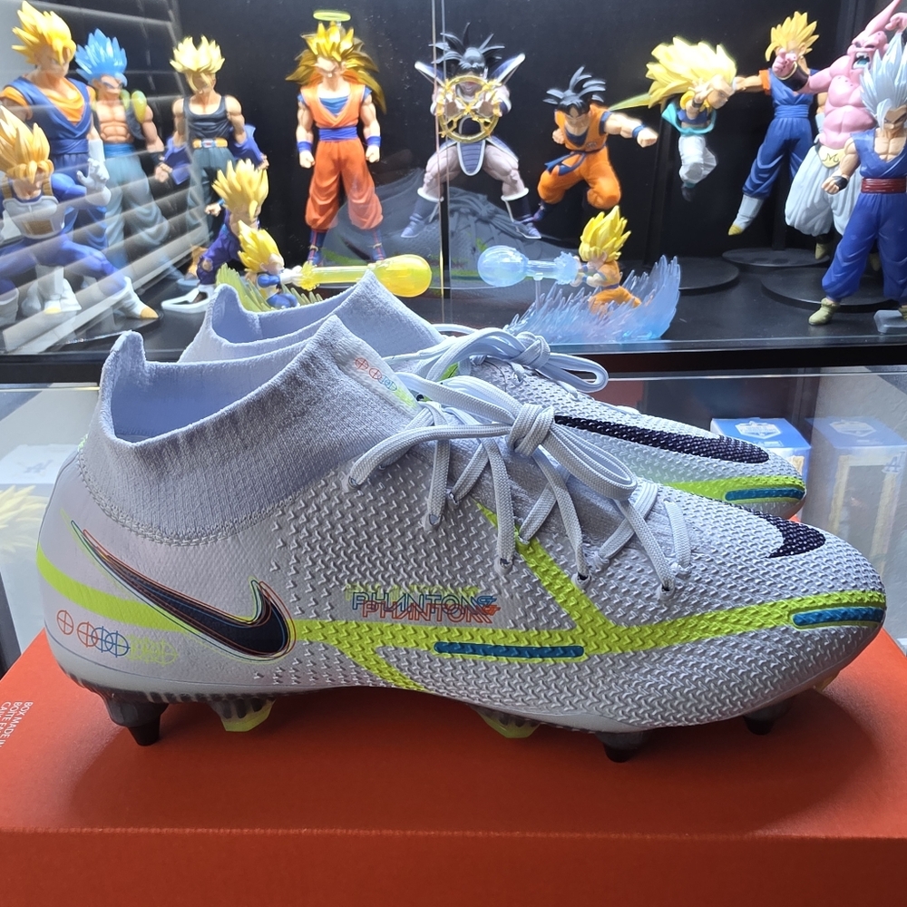 Nike Phantom GT2 Elite DF SG Pro Progress Pack Soccer Cleats Men’s Size 9 NEW